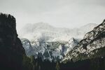 雪山山岭 