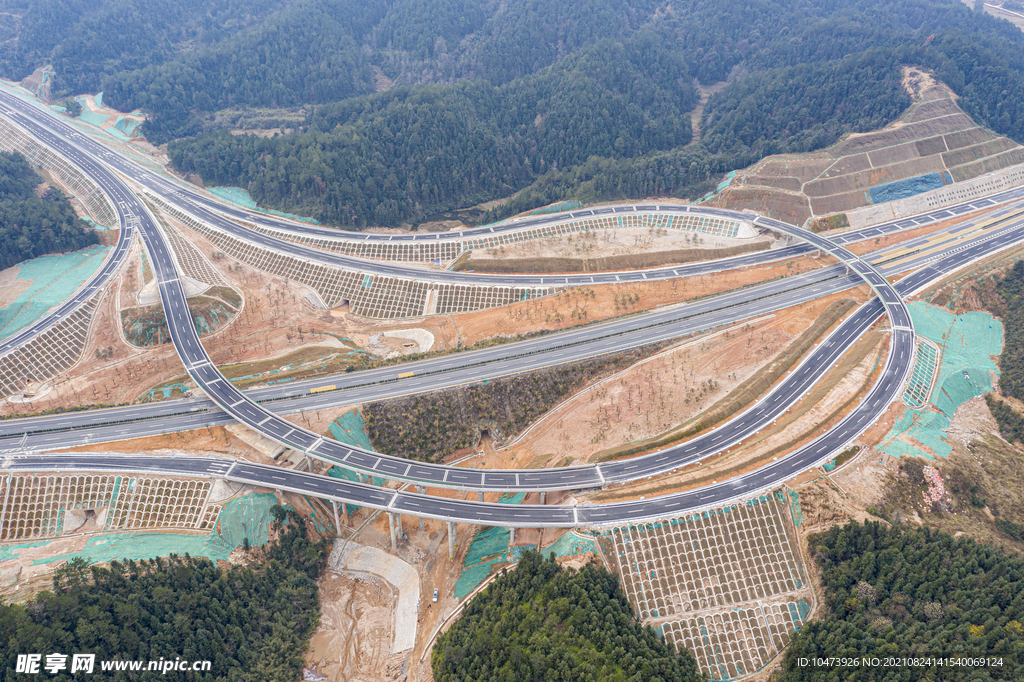 环形公路风景图片