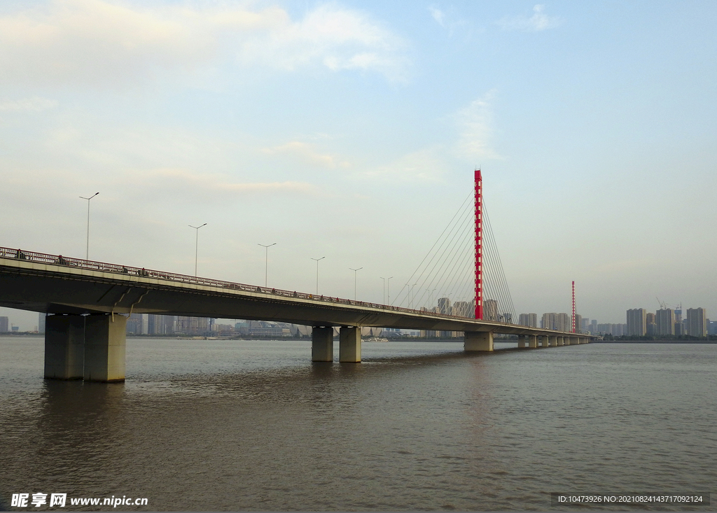 跨江大桥摄影图片