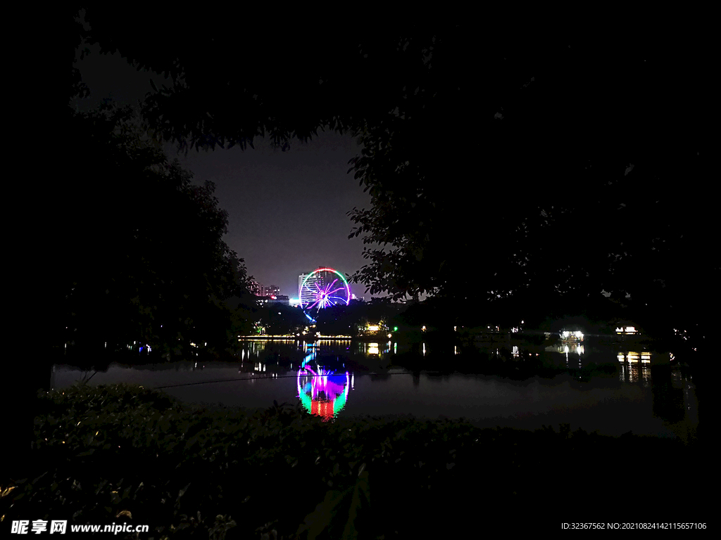 南湖夜景