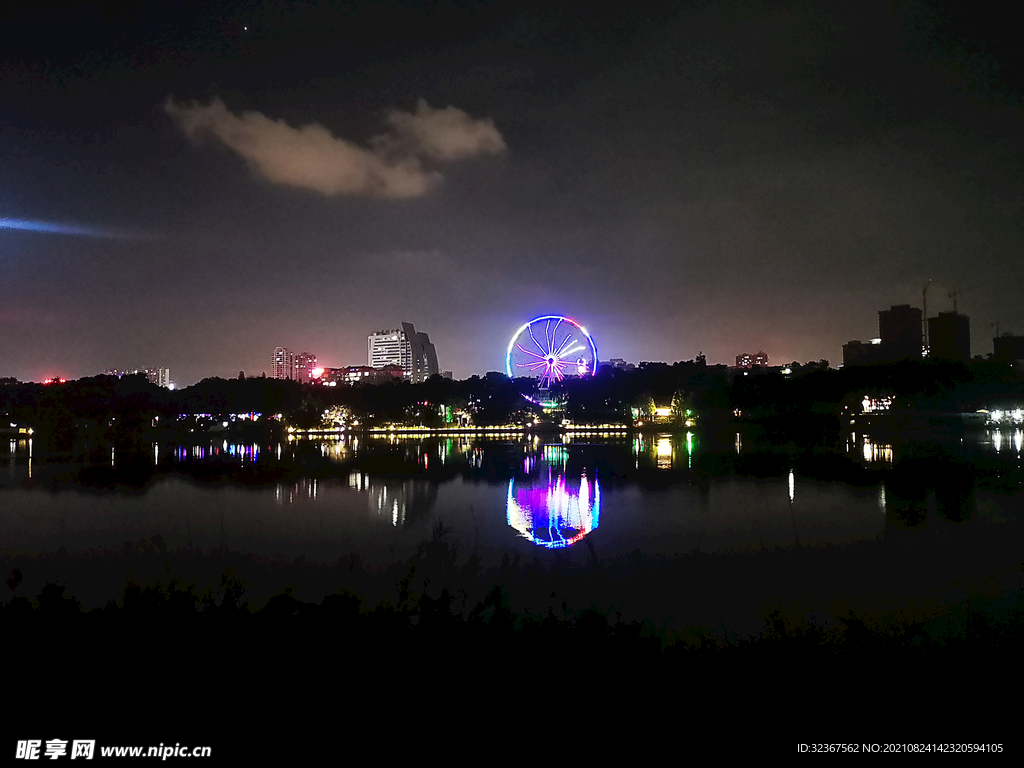 南湖夜景