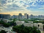 日暮下的城市风光