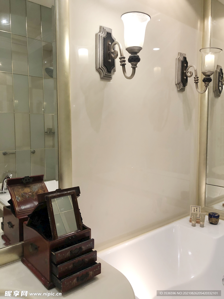 现代风格浴室