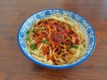 美食油泼面