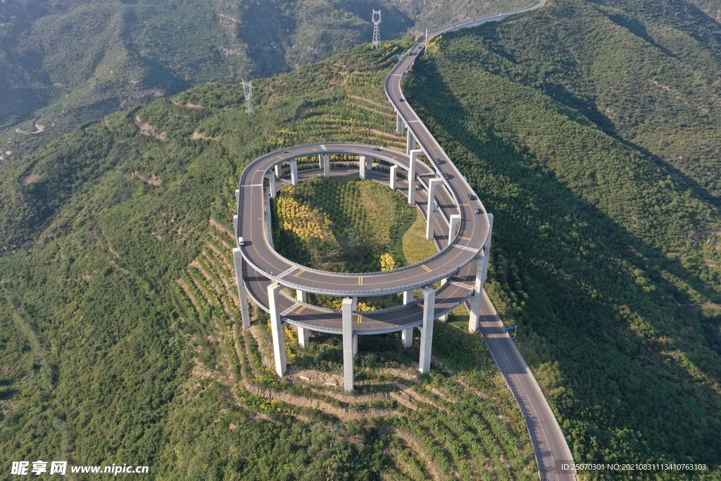 太原天龙山网红桥