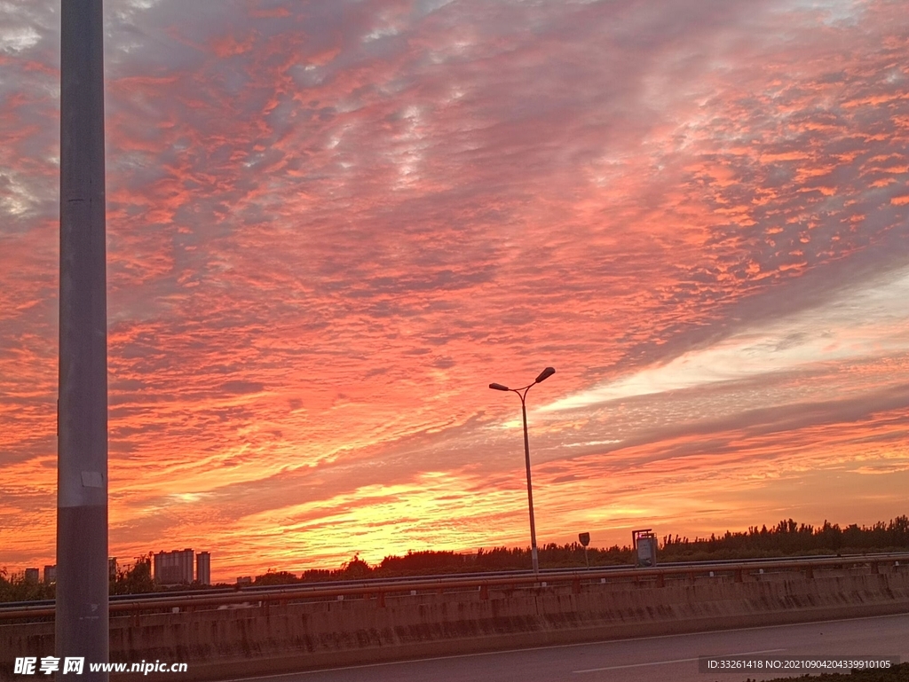 夕阳 