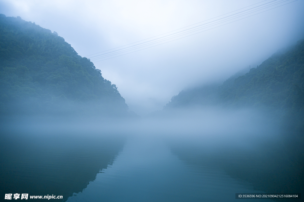 山水湖面