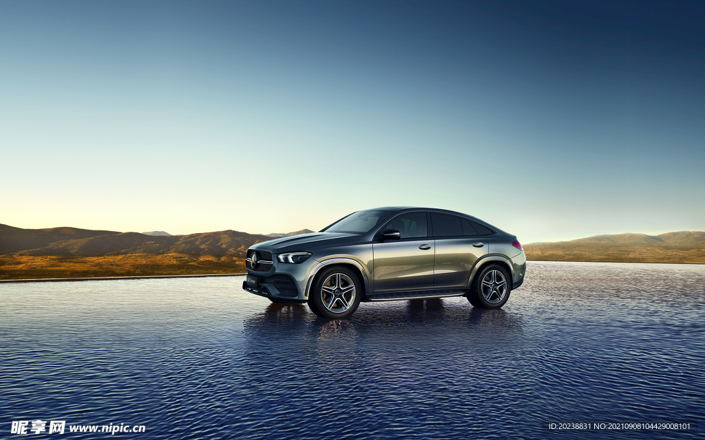 水面 车侧 gle suv 