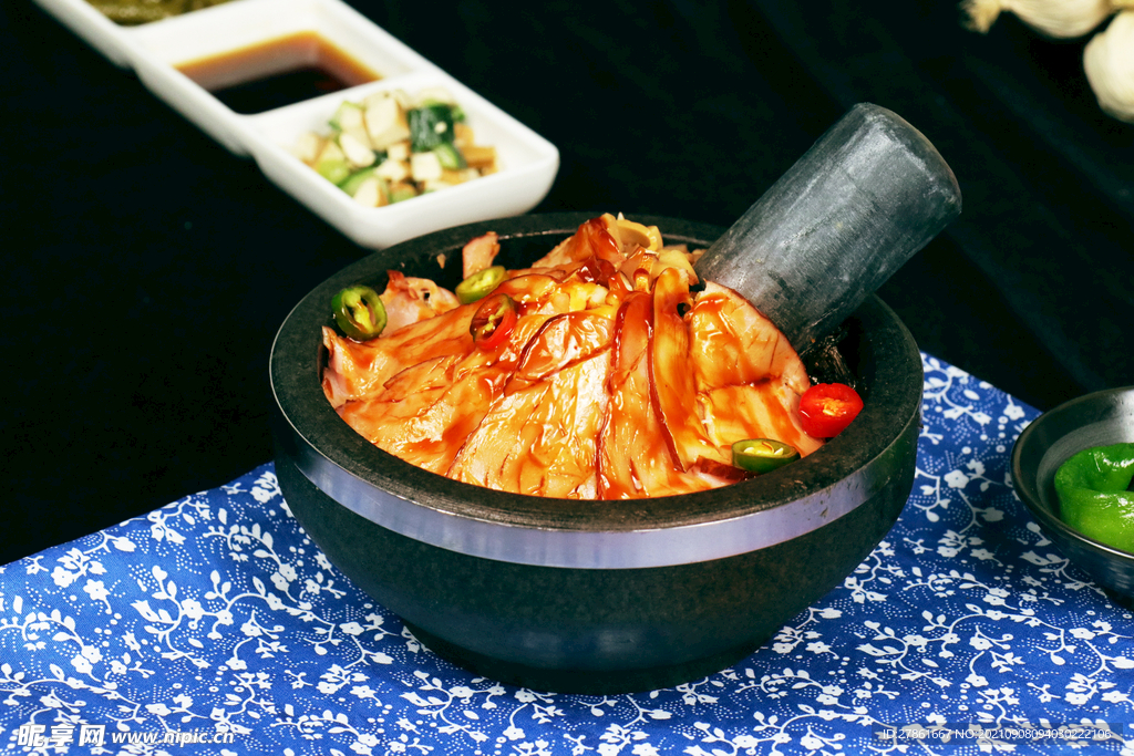 腊肉擂椒拌饭