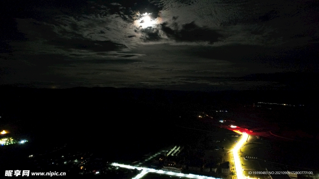 城镇道路夜景鸟瞰-10