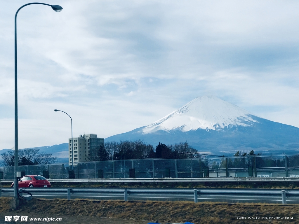 富士山 路灯 雪山