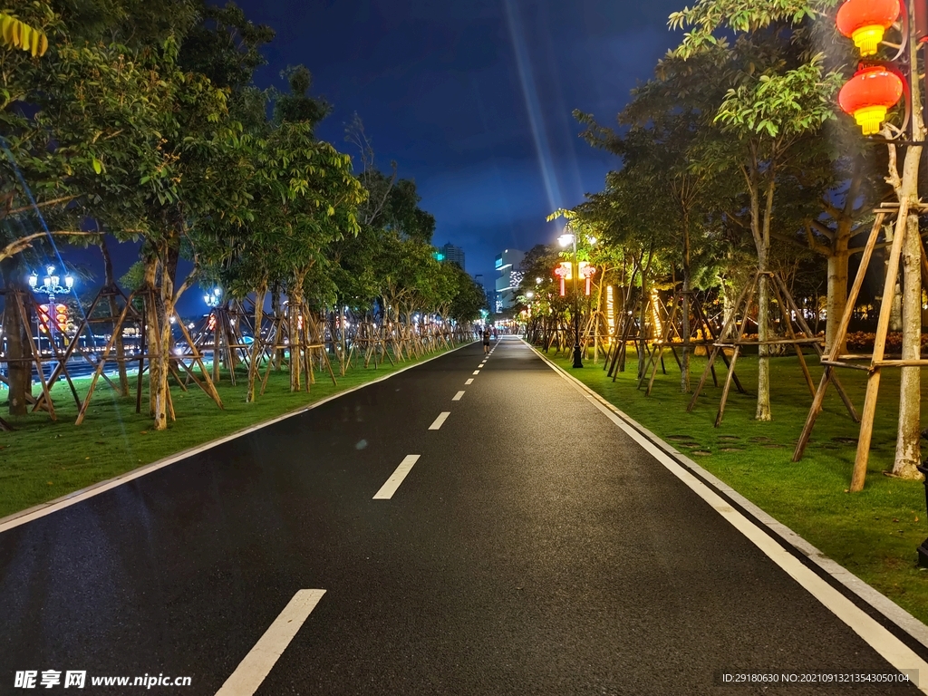 夜景跑道