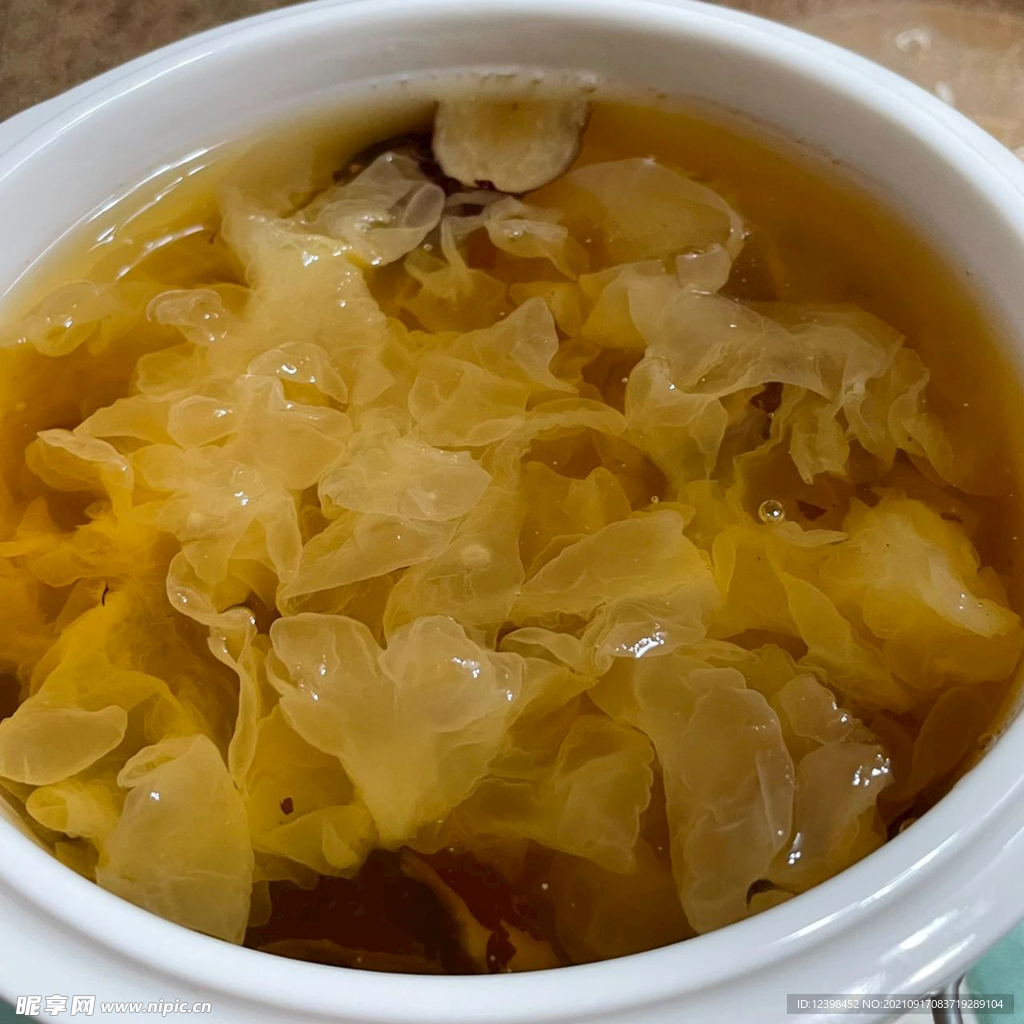 银耳羹