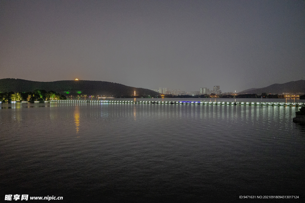 徐州云龙湖风景区夜景