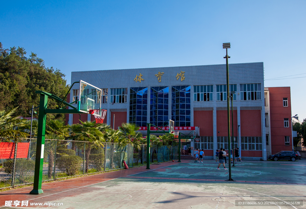 湖北汽车工业学院