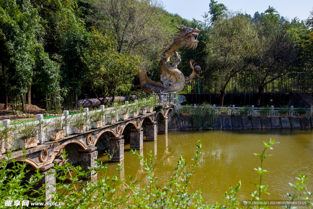 十堰龙泉寺旅游区