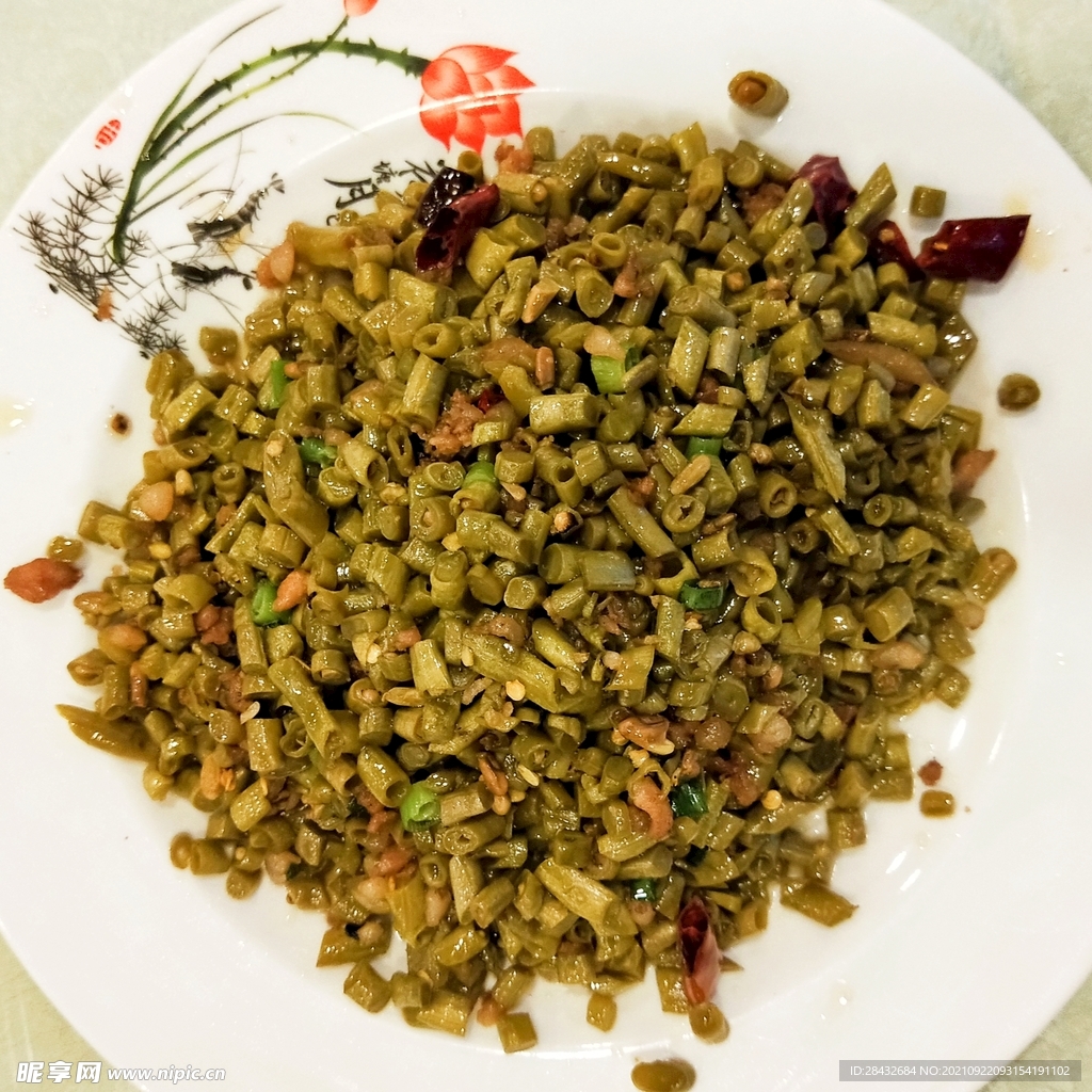 酸豆角炒肉末