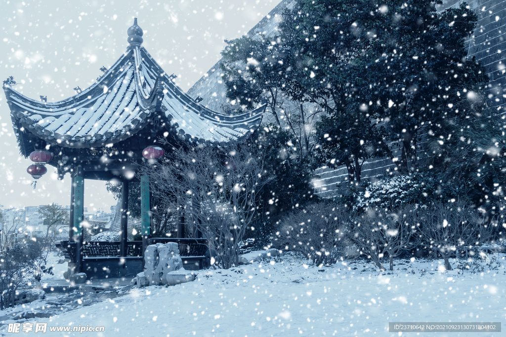宫廷建筑雪景