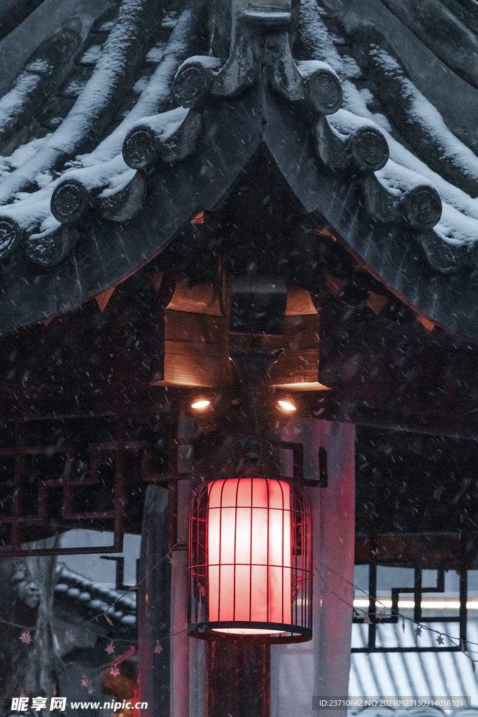 宫廷建筑雪景  