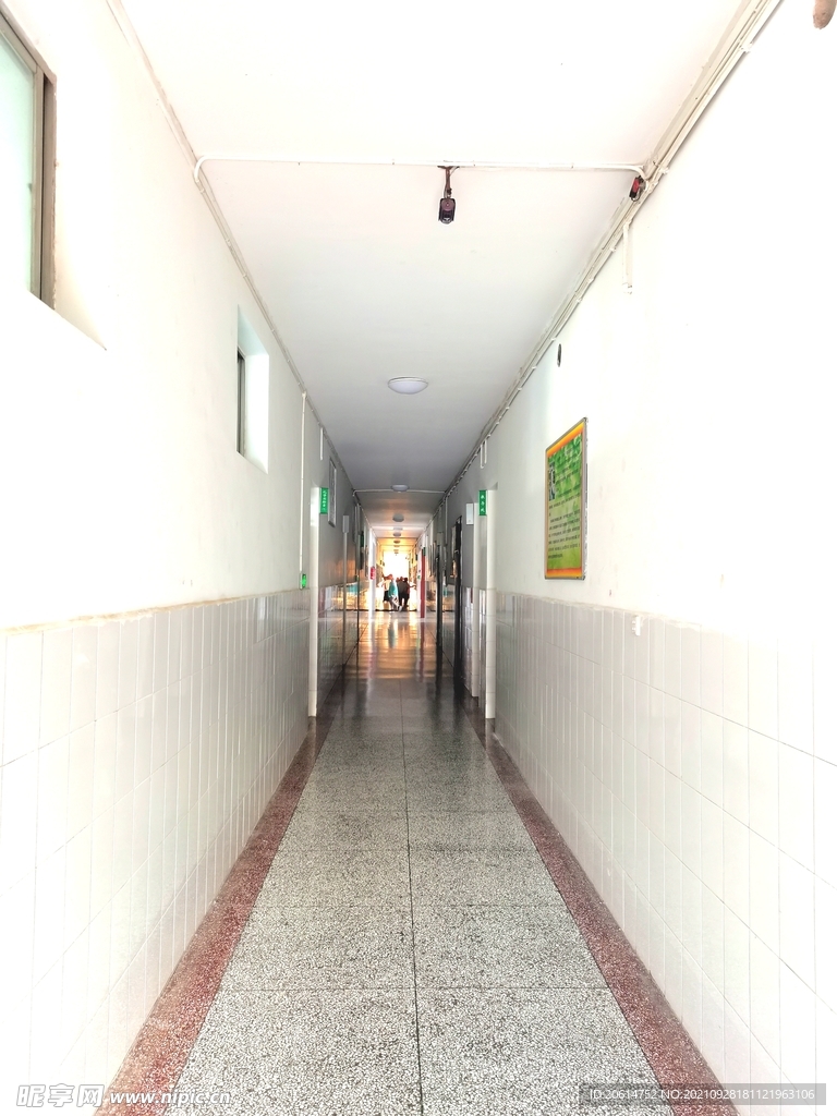 空荡荡的楼道