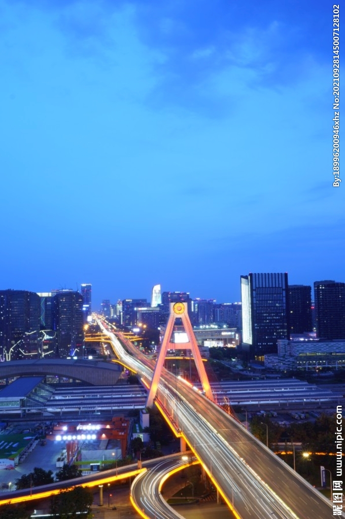 成都天府大道夜景