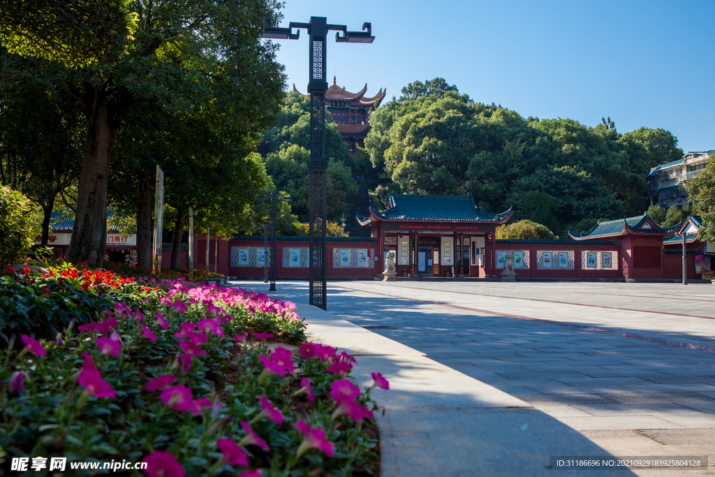 岳阳金鹗山公园金鹗山孔子公园