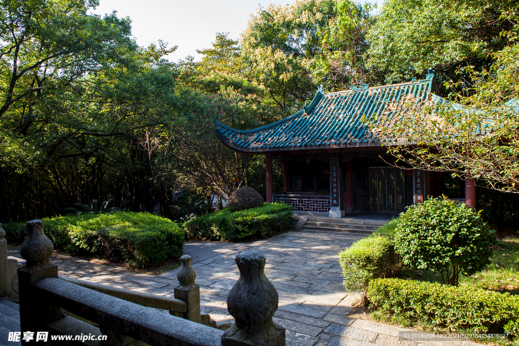 岳阳金鹗山公园金鹗山孔子公园