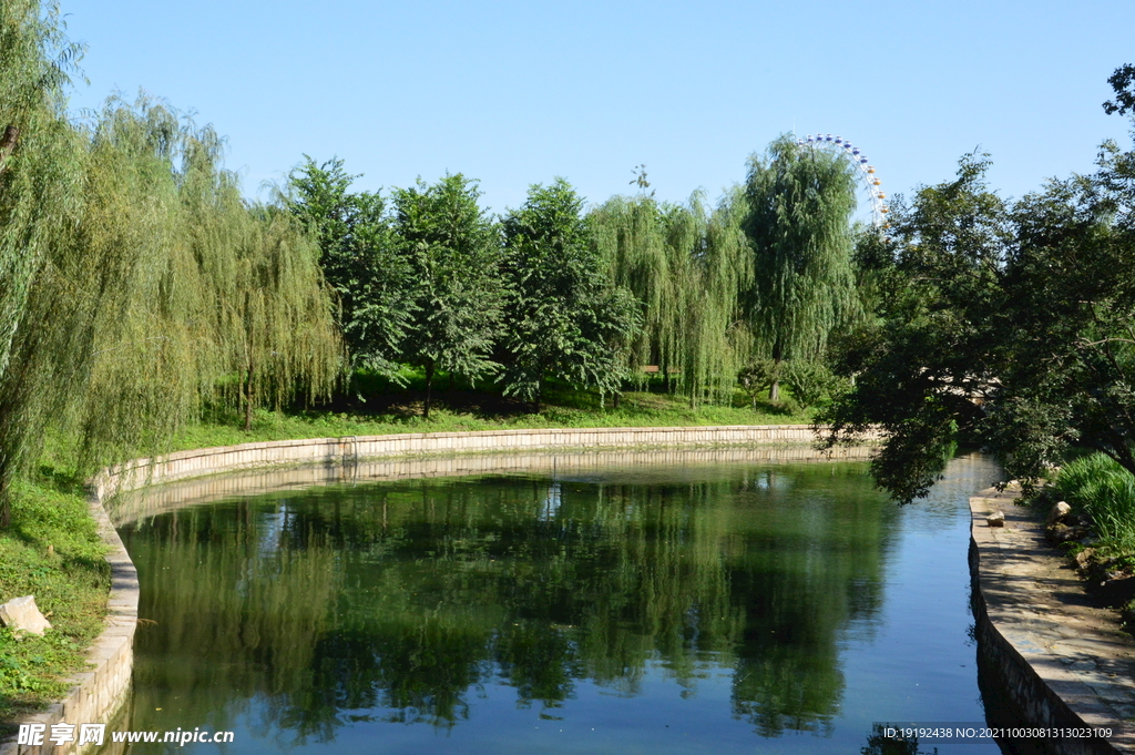 龙潭中湖风景 