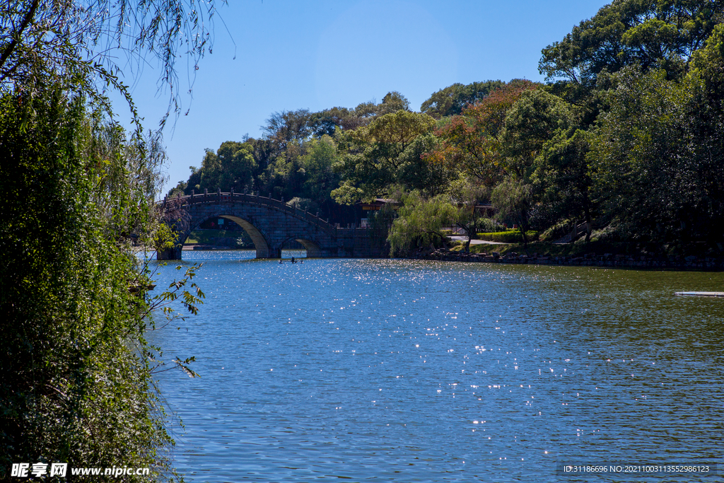 岳阳君山岛景区 同心湖