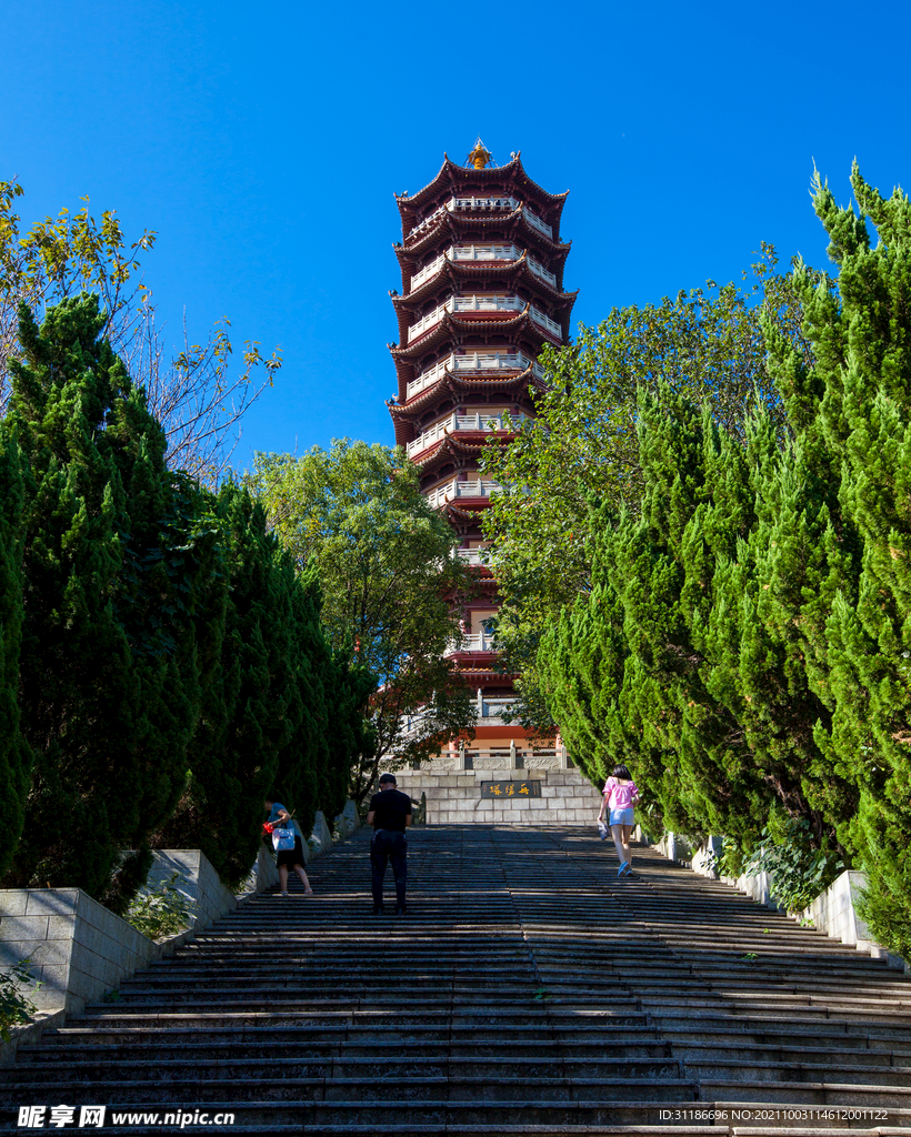 岳阳圣安寺景区 岳阳塔