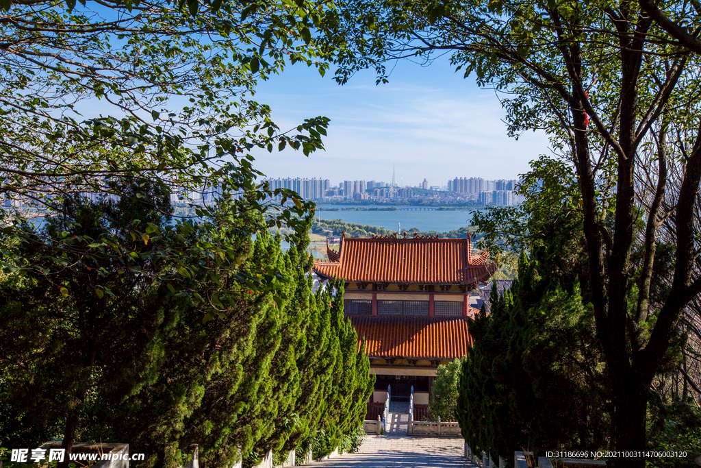 岳阳圣安寺景区 岳阳塔