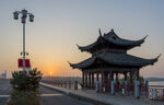 大桥日出美景