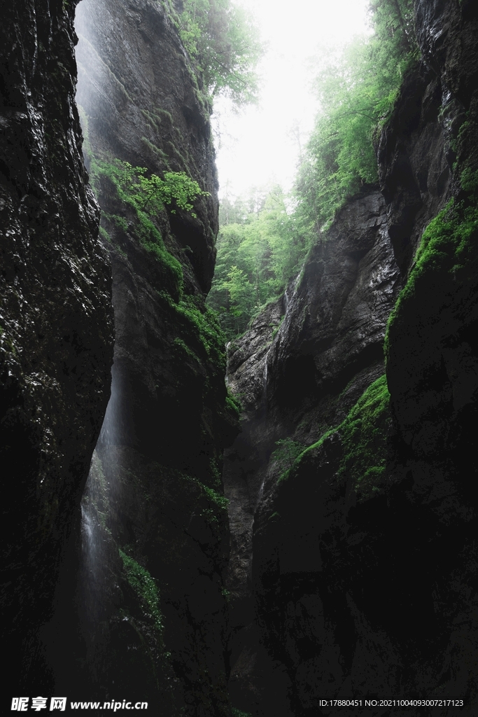 山谷