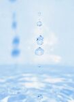 水