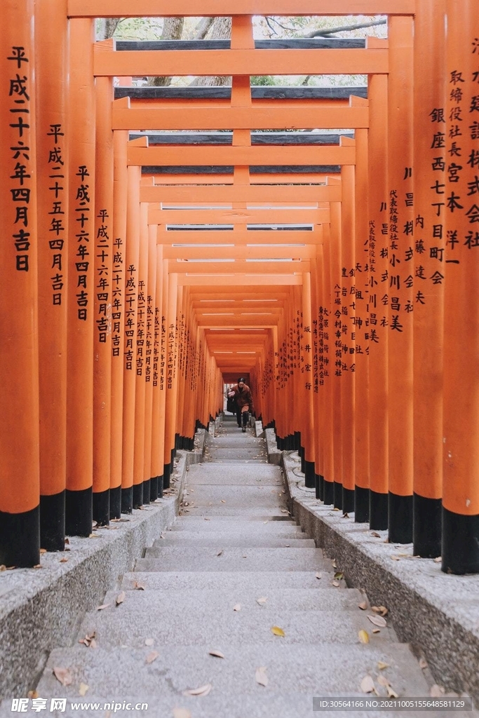 日本寺庙长廊走廊