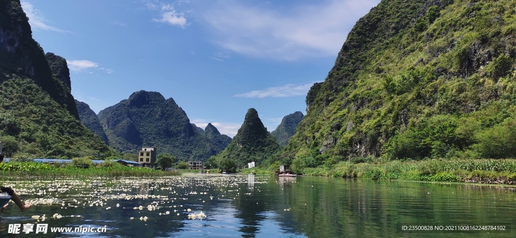 山水湖泊