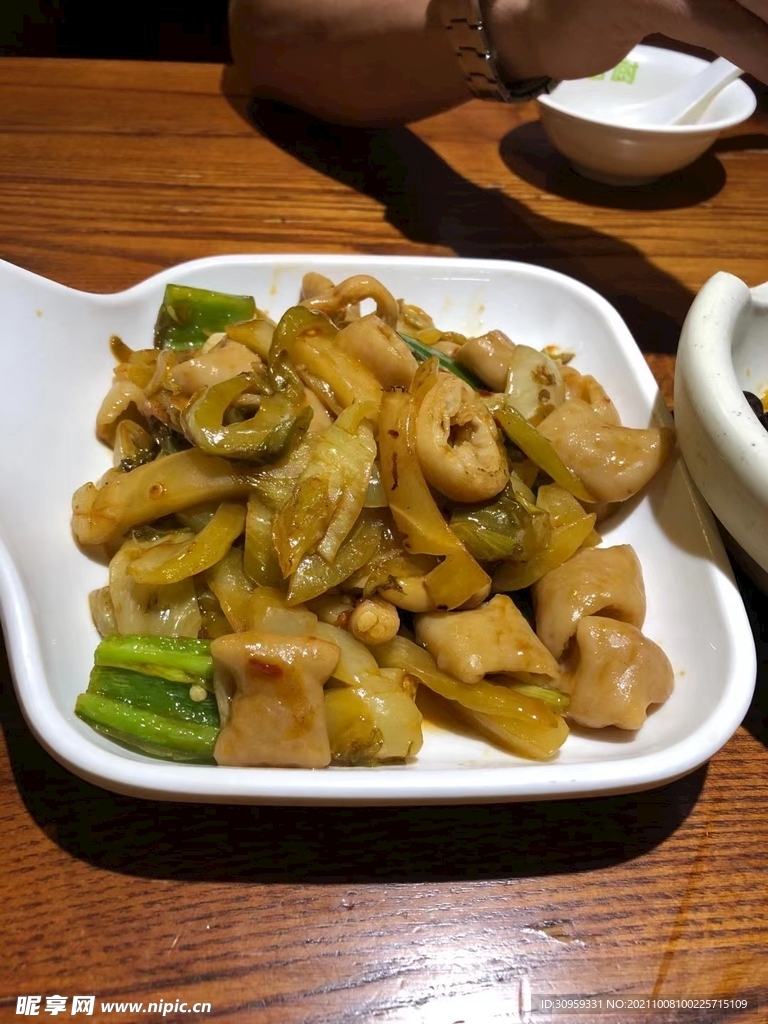 酸菜炒大肠
