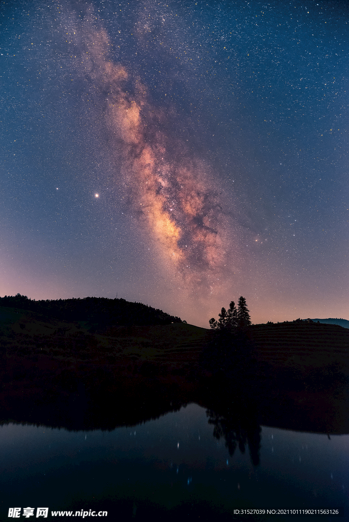 银河星空摄影图