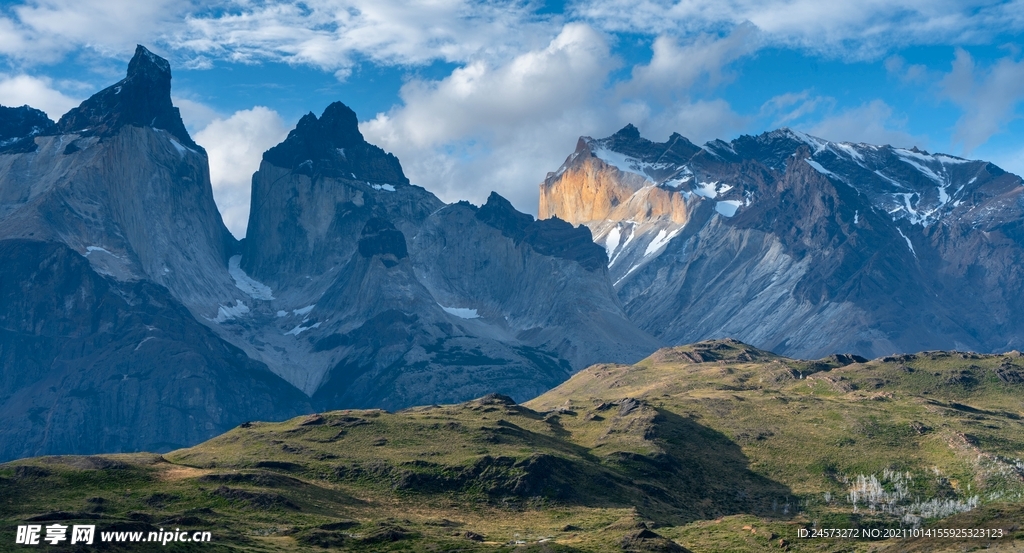 山 