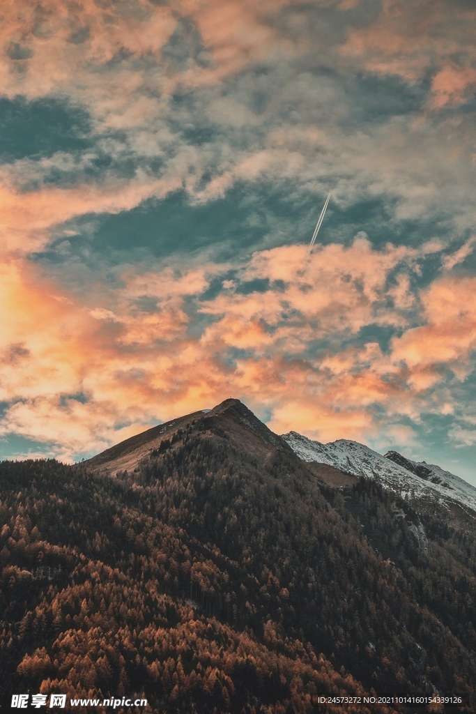 山 
