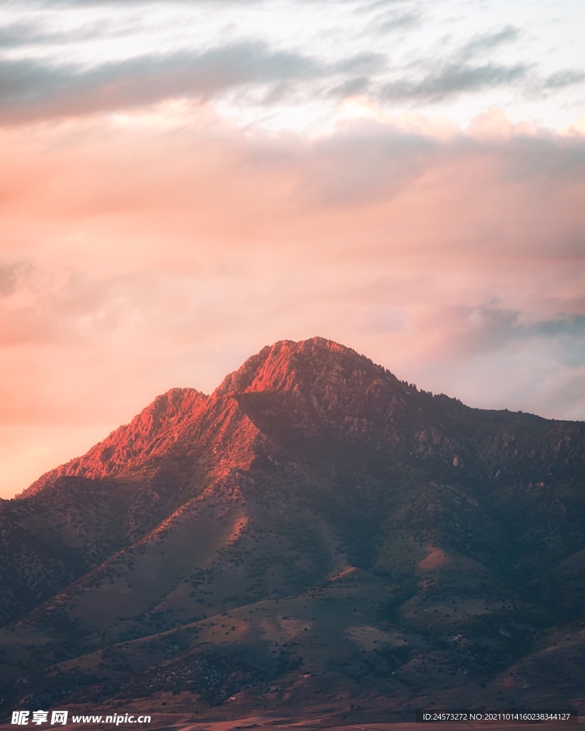 山 