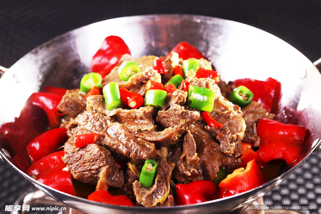 干锅牛肉           