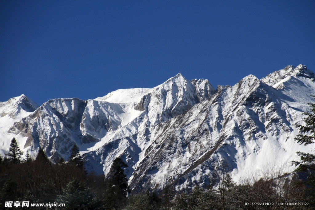 雪山