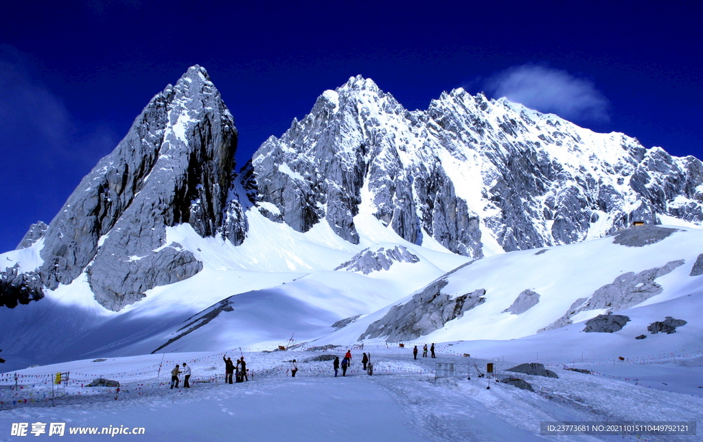 雪山
