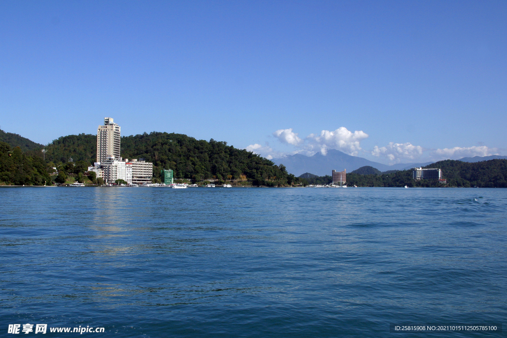 日月潭