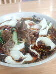 牛肉刀削面