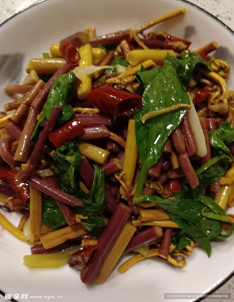 清炒黄花菜