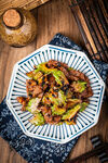 苦瓜炒肉 