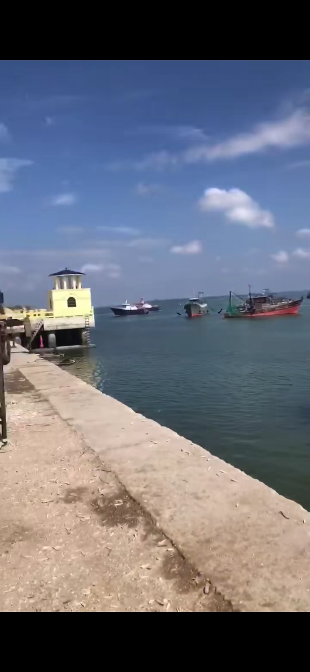 江边
