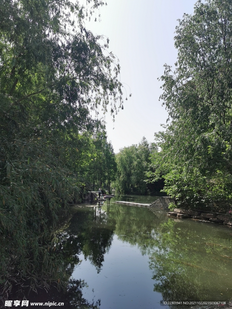 小河 